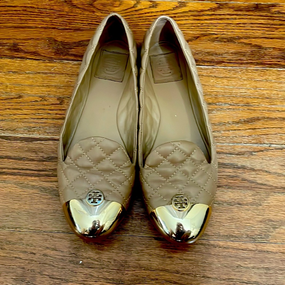 Tory Burch Beige Loafers with Gold Cap